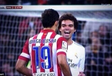 Diego Costa vẫn ghê sợ trò bẩn của Pepe